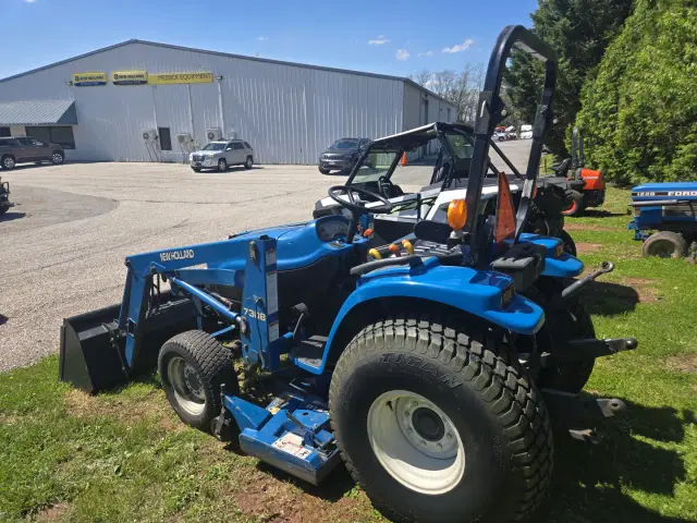 Image of New Holland 1530 equipment image 2