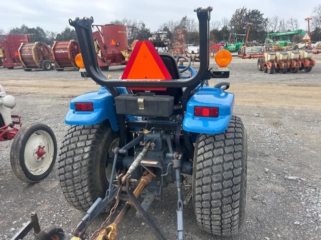 Image of New Holland 1530 equipment image 4