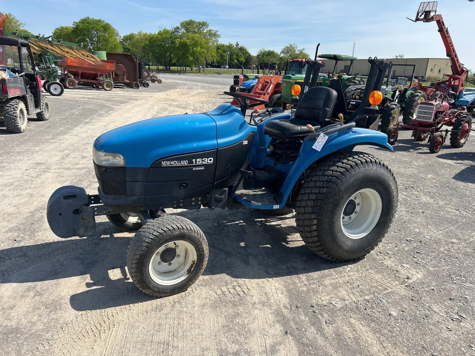 New Holland 1530 Equipment Image0