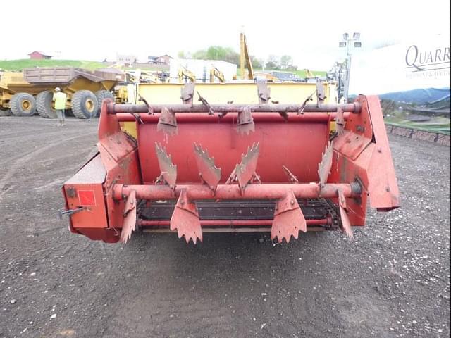 Image of New Holland 155 equipment image 2