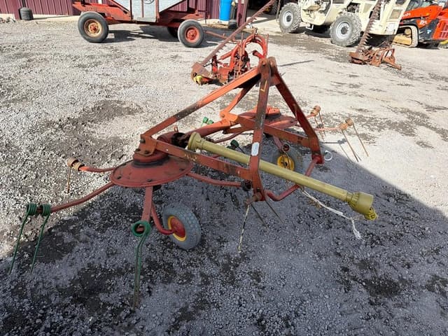 Image of New Holland 157 equipment image 1