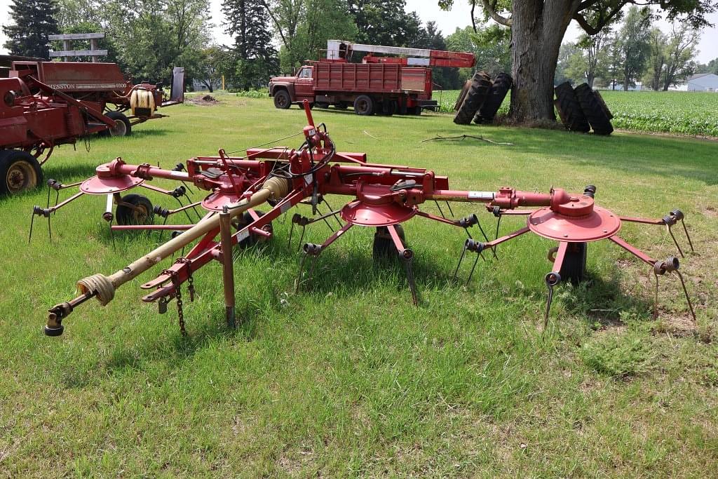 Image of New Holland 163 Image 1