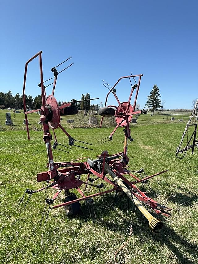 Image of New Holland 163 equipment image 1