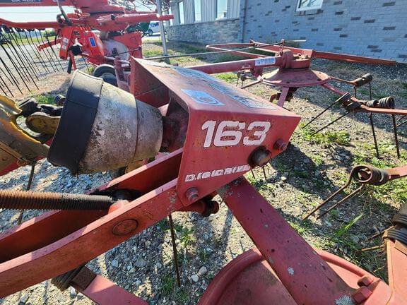 Image of New Holland 163 equipment image 1