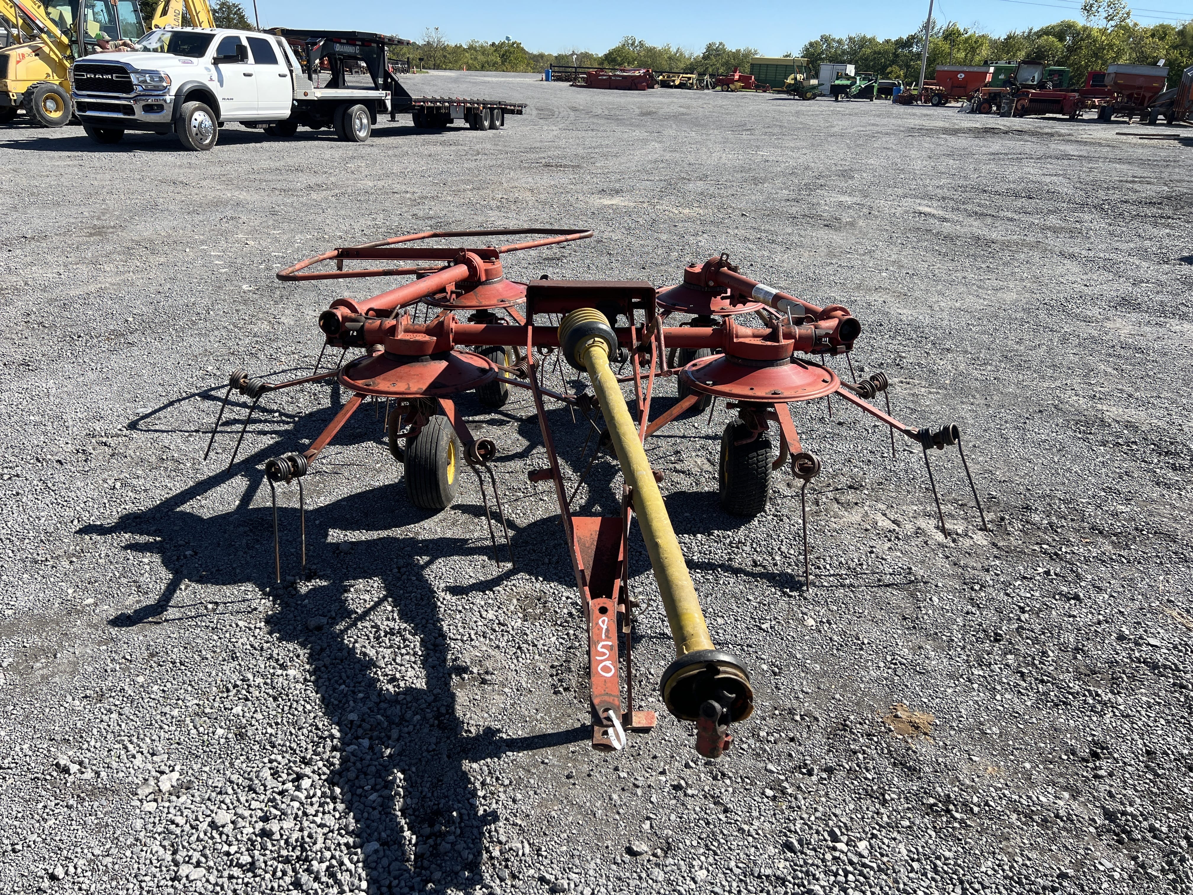New Holland 163 Equipment Image0