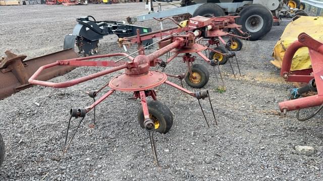 Image of New Holland 163 equipment image 1