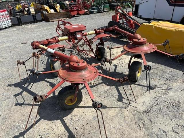 Image of New Holland 163 equipment image 1