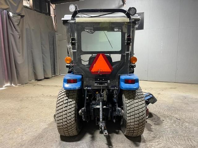 Image of New Holland 1630 equipment image 3