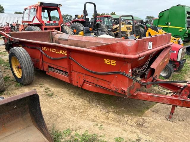 Image of New Holland 165 equipment image 1