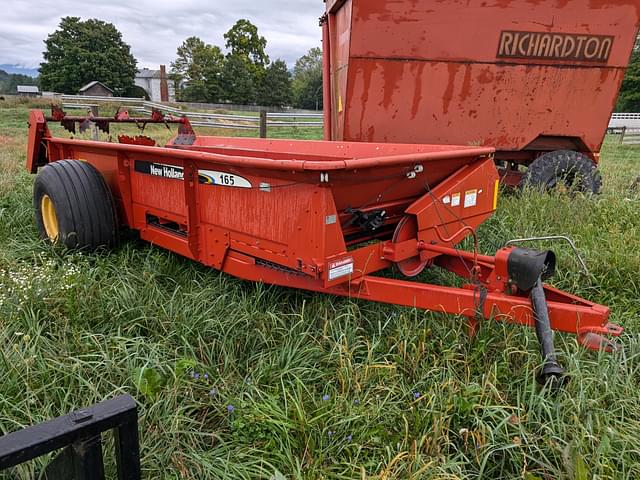 Image of New Holland 165 equipment image 1