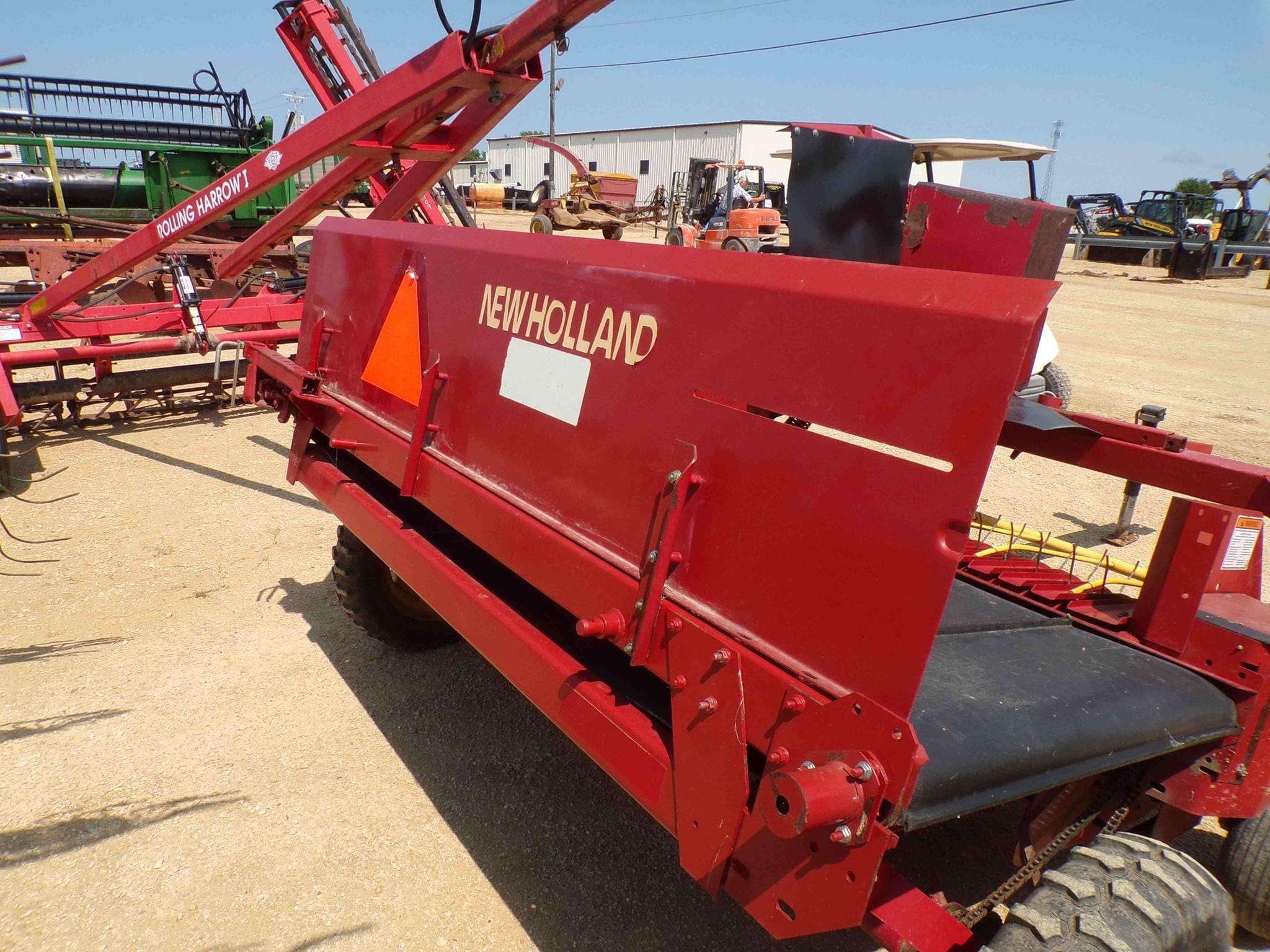 New Holland 166 Equipment Image0