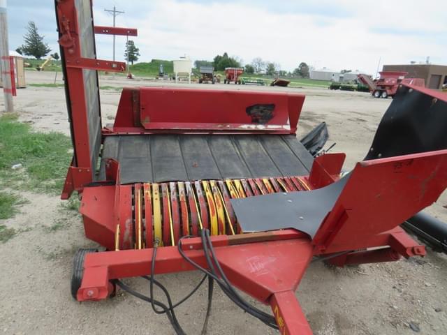 Image of New Holland 166 equipment image 1