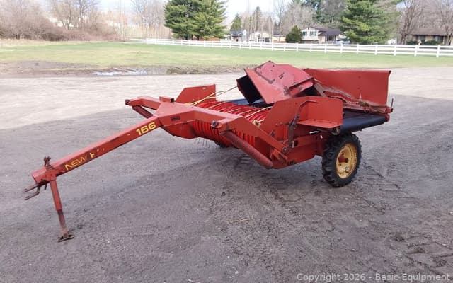 Image of New Holland 166 equipment image 3