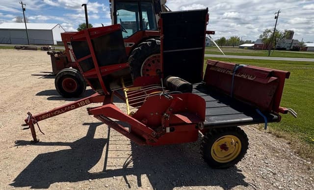 Image of New Holland 166 equipment image 1