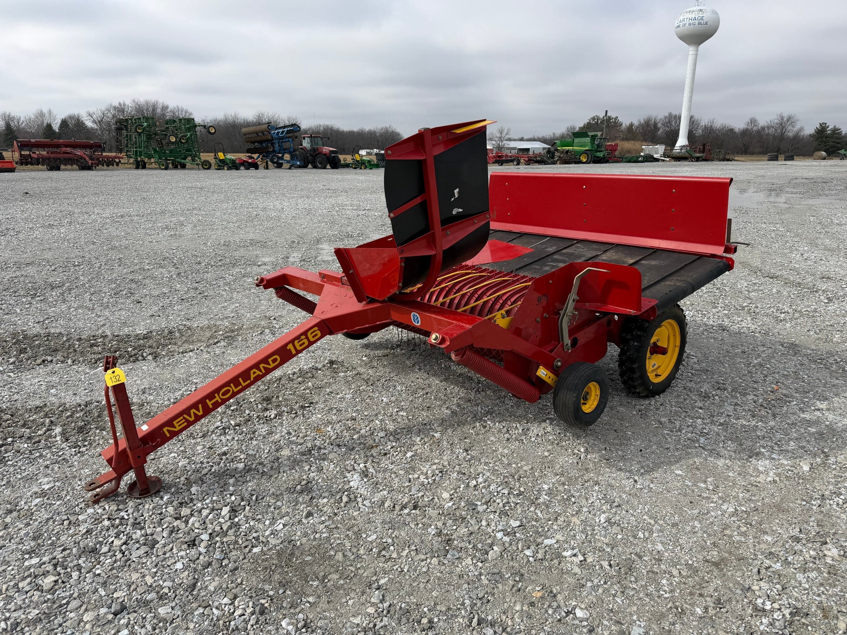 New Holland 166 Equipment Image0