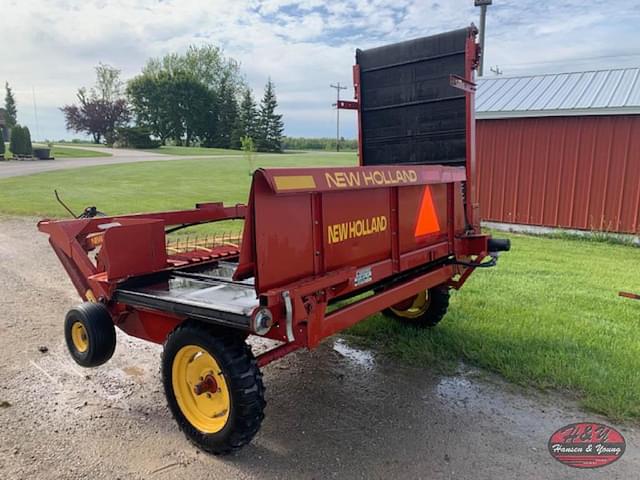 Image of New Holland 166 equipment image 1