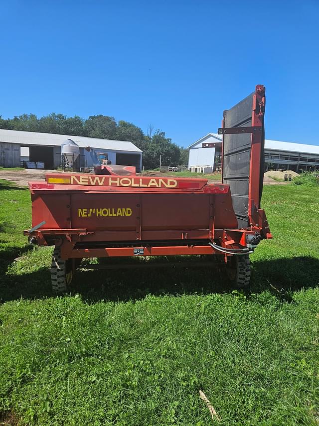 Image of New Holland 166 equipment image 1