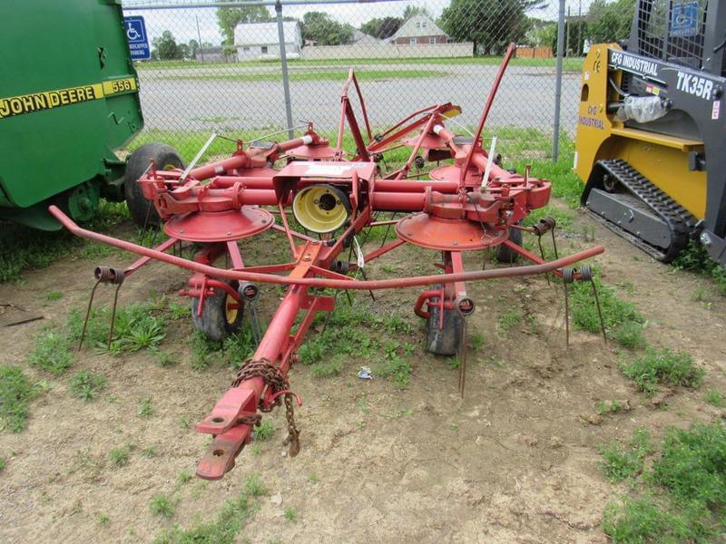 Image of New Holland 169 Primary image