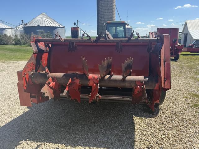 Image of New Holland 195 equipment image 3