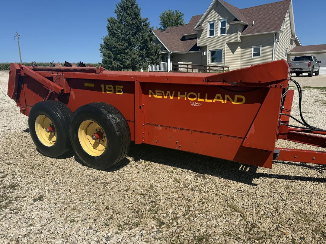 Image of New Holland 195 Primary image