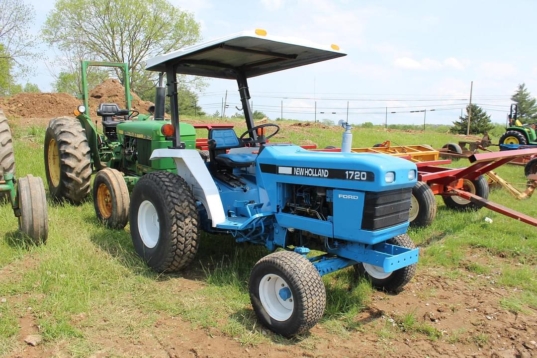 Image of New Holland 1720 Primary image