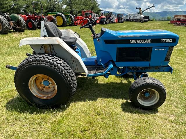 Image of New Holland 1720 equipment image 3