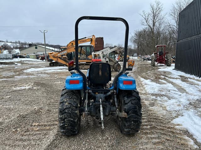 Image of New Holland 1725 equipment image 2