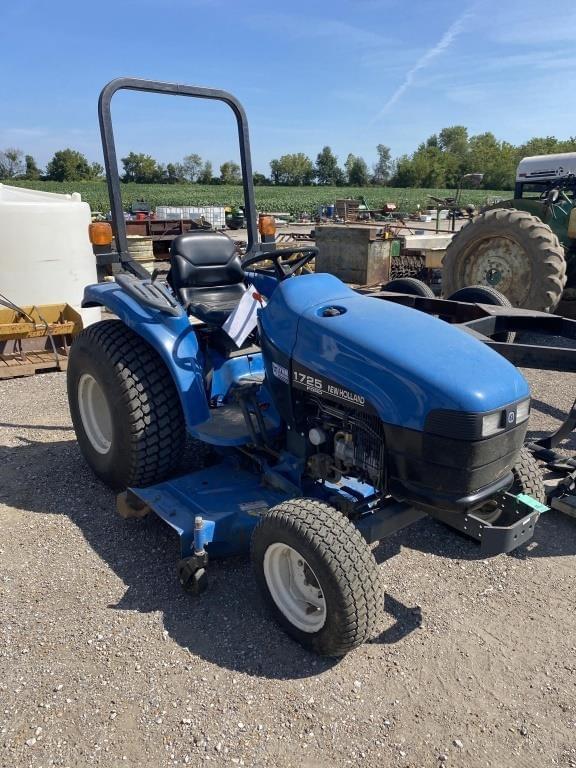 Image of New Holland 1725 equipment image 1