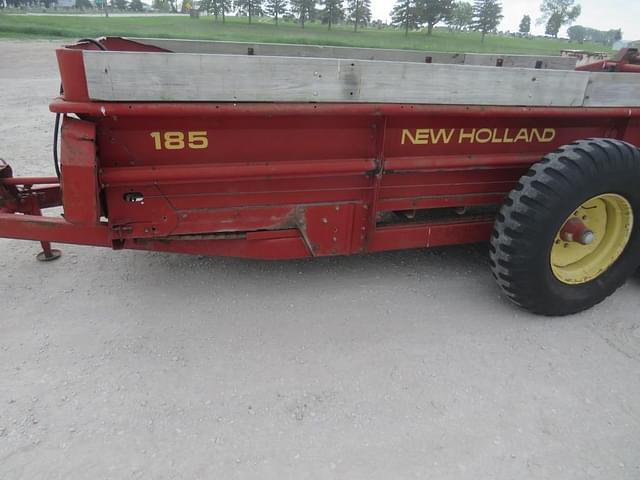 Image of New Holland 185 equipment image 4