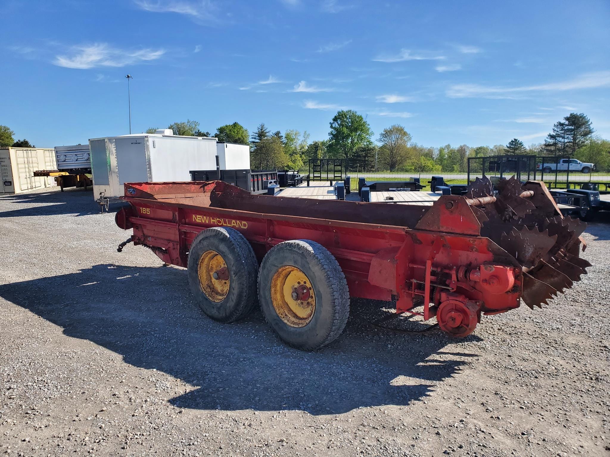 New Holland 185 Equipment Image0