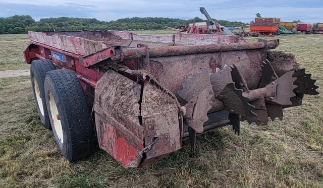 Image of New Holland 185 equipment image 3