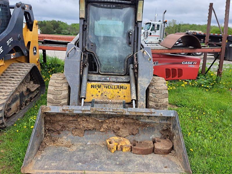 Image of New Holland L185 Image 0