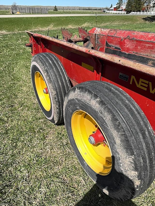 Image of New Holland 185 equipment image 2