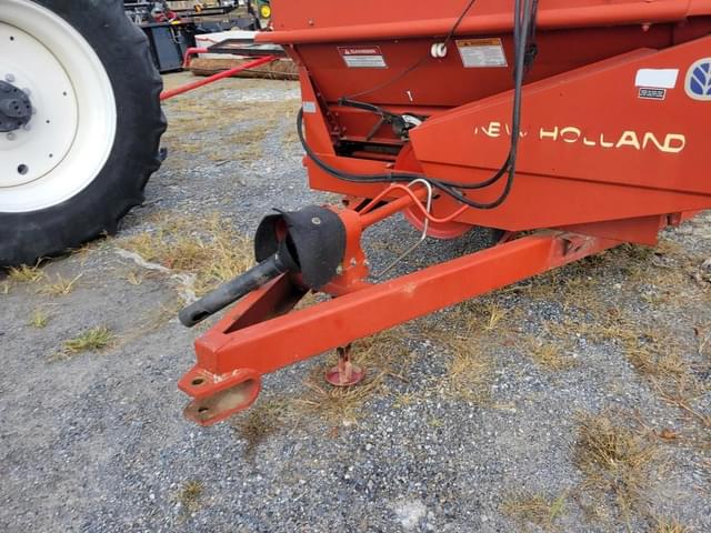 Image of New Holland 185 equipment image 2