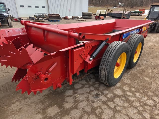 Image of New Holland 185 equipment image 3