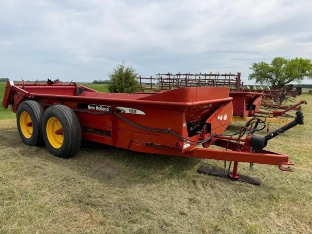 New Holland 185 Equipment Image0
