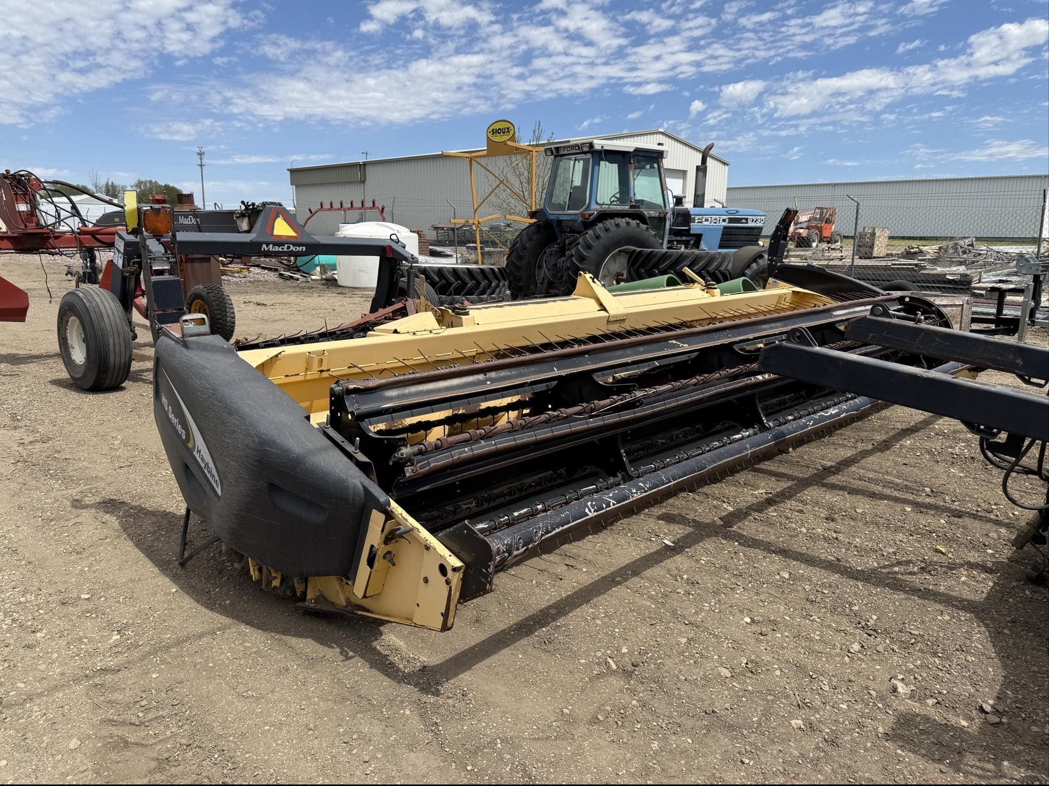 New Holland Haybine 18HS Equipment Image0