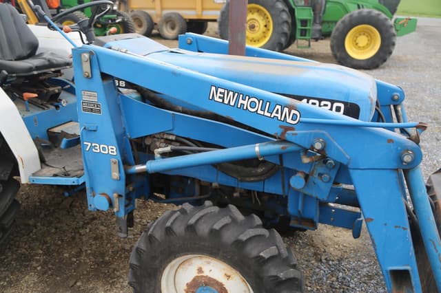 Image of New Holland 1920 equipment image 2