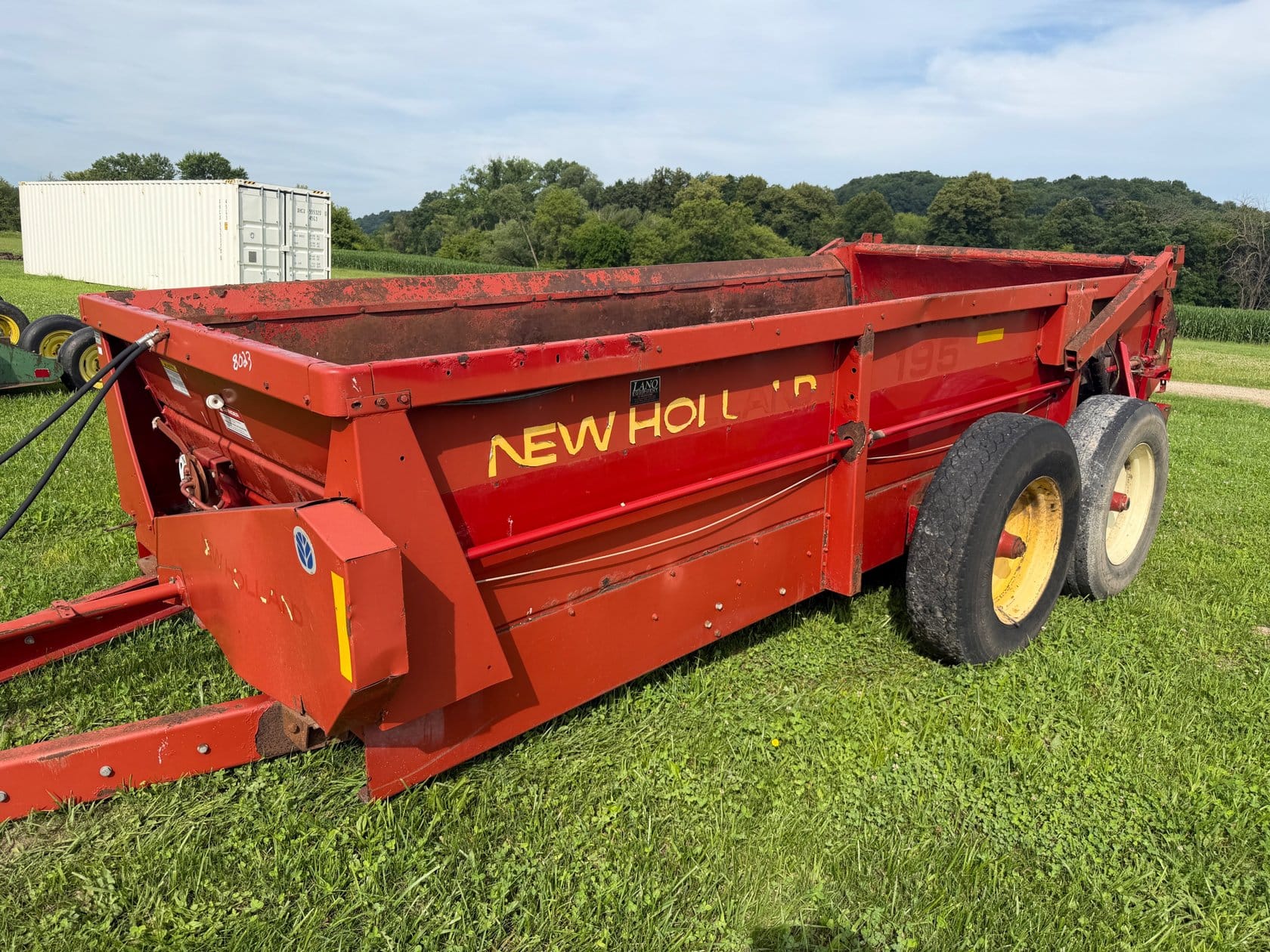 New Holland 195 Equipment Image0