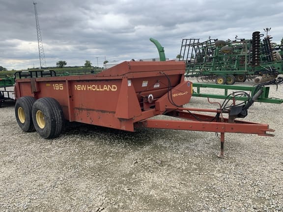 Main image New Holland 195