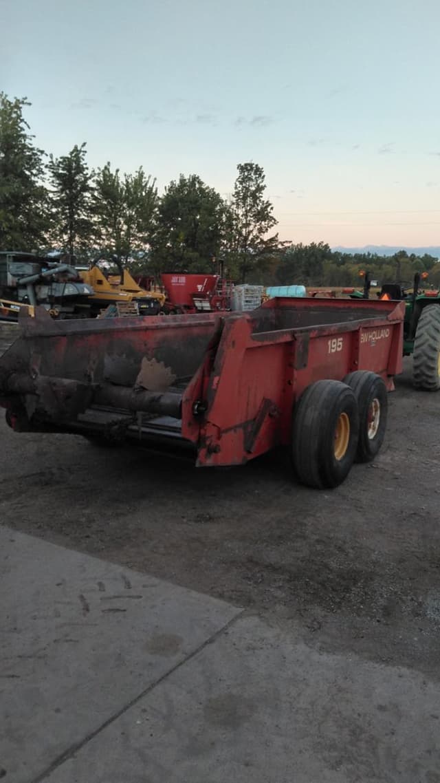 Image of New Holland 195 equipment image 2