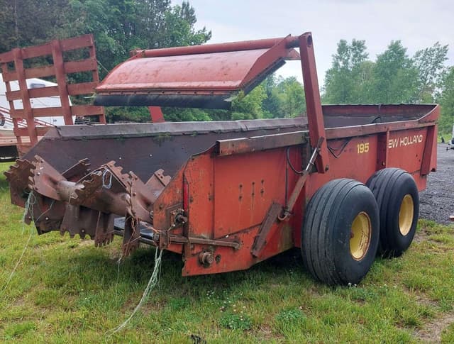 Image of New Holland 195 equipment image 3