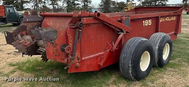 Image of New Holland 195 equipment image 4