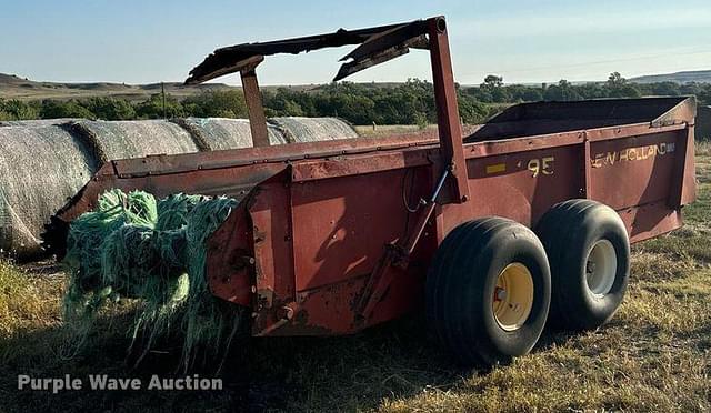 Image of New Holland 195 equipment image 4