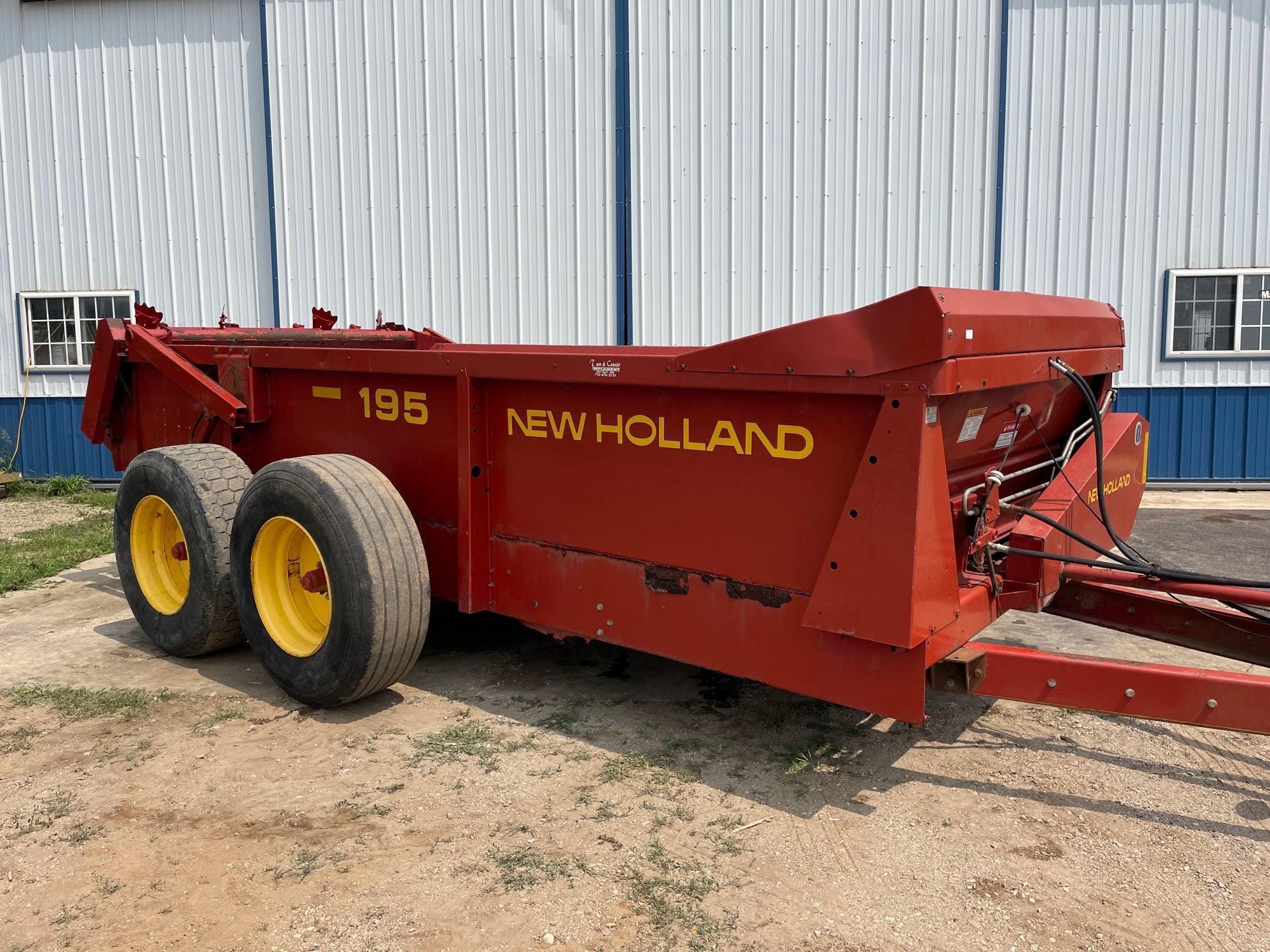 Main image New Holland 195