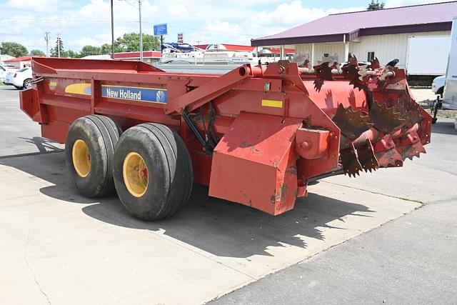 Image of New Holland 195 equipment image 4