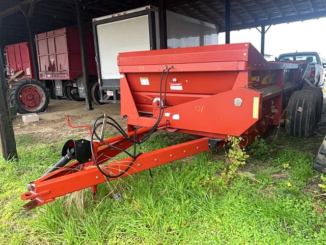 Image of New Holland 195 equipment image 1