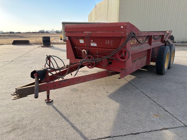 Image of New Holland 195 equipment image 2