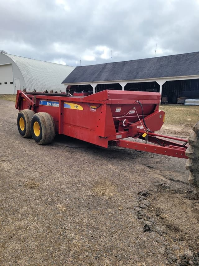 Image of New Holland 195 equipment image 3