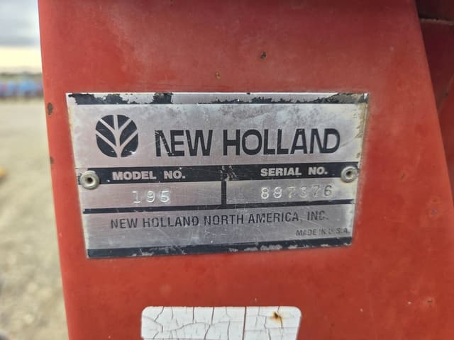 Image of New Holland 195 equipment image 2